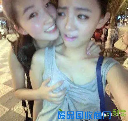 搞笑图片：妹子你的铁菊功练得出神入化啊