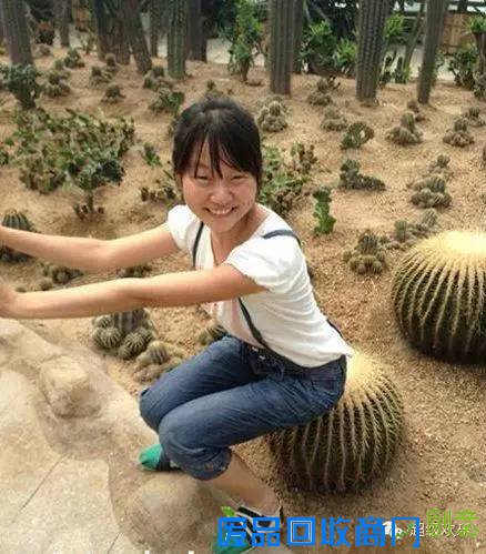 搞笑图片：妹子你的铁菊功练得出神入化啊