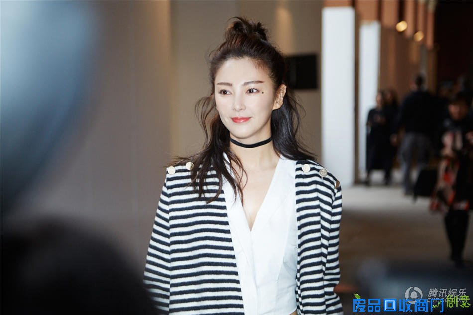 张雨绮:烂漫可爱的少女画风再掀舔屏热潮(图) 张雨绮:烂漫可爱的少女画风再掀舔屏热潮(图)