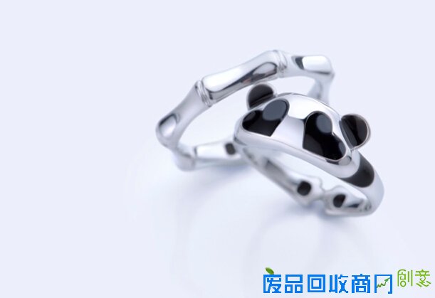 angs设计小学推新品“熊抱”戒指萌动“大龄儿童” QQ截图20150528170834.jpg