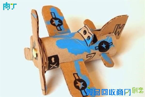 卫生纸卷筒和瓦楞纸 手工制作小飞机模型◆肉丁儿童网