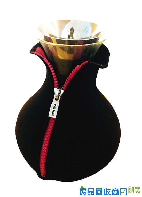 创意家居用品：“我把毛衣都穿上了，你就让我看这个？”