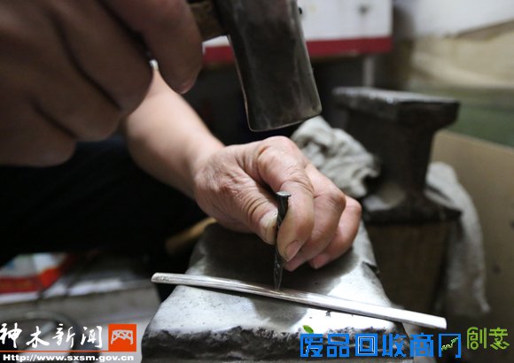 古朴老街老店承载城市记忆