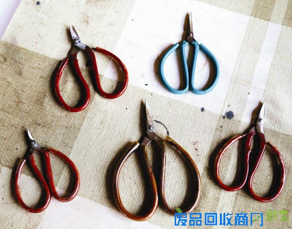 山西省非物质文化遗产剪纸：一张薄纸注深情 把剪裁出民族风