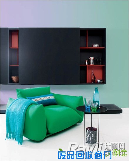 冰冰凉蓝色玻璃家品 视觉触觉上给空间降温