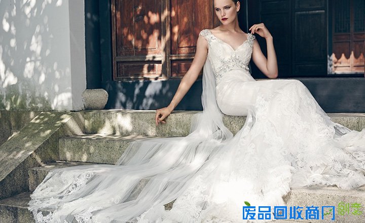 Badgley Mischka 2016春夏婚纱广告大片