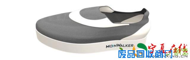 在月亮上行走，是一种怎样的体验？