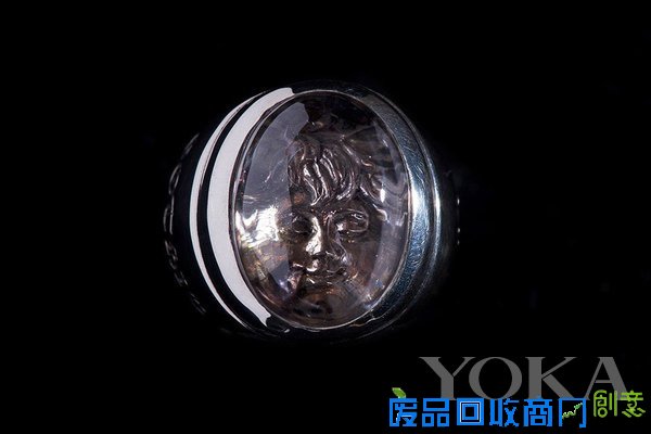 鹿晗宋仲基 你们笔直的老公们都爱戴哪些珠宝(图)