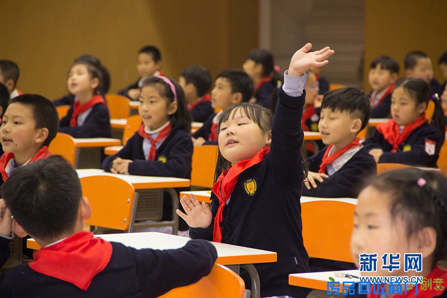 重庆“萌娃”举行汉字听写大赛 感受汉语魅力