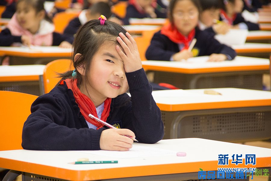 重庆“萌娃”举行汉字听写大赛 感受汉语魅力