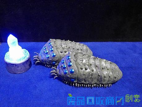 即日售完！独特饰品“桌上存档点”