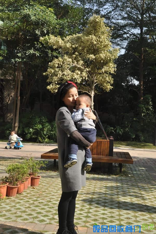 老公帮忙拍的孕期艳照