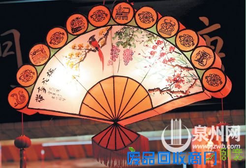泉州锦绣庄民间艺术园展区 赏灯看表演品泉州小吃
