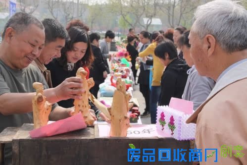 青岛市洛阳路民俗工艺作品展欢庆“邻居节”