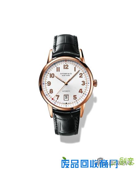 女戴珠宝男戴表 情侣出街如何变着花样秀恩爱