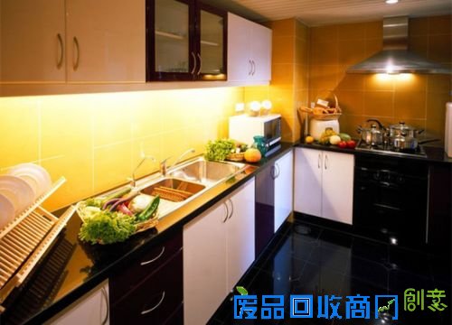 感应橱柜灯 增添厨房小情趣