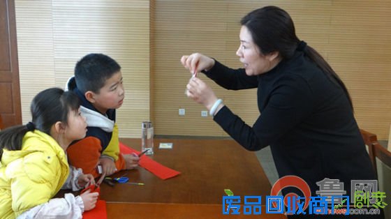 剪纸课现场