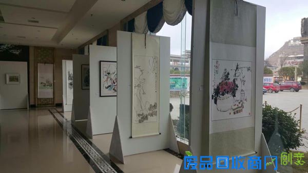 安顺开发区举办“展屯堡画卷 促脱贫开发”画展