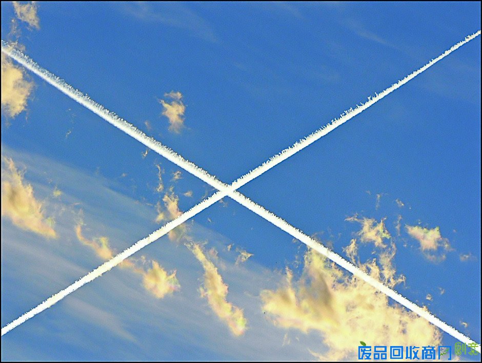 趣味创意摄影《在云上》