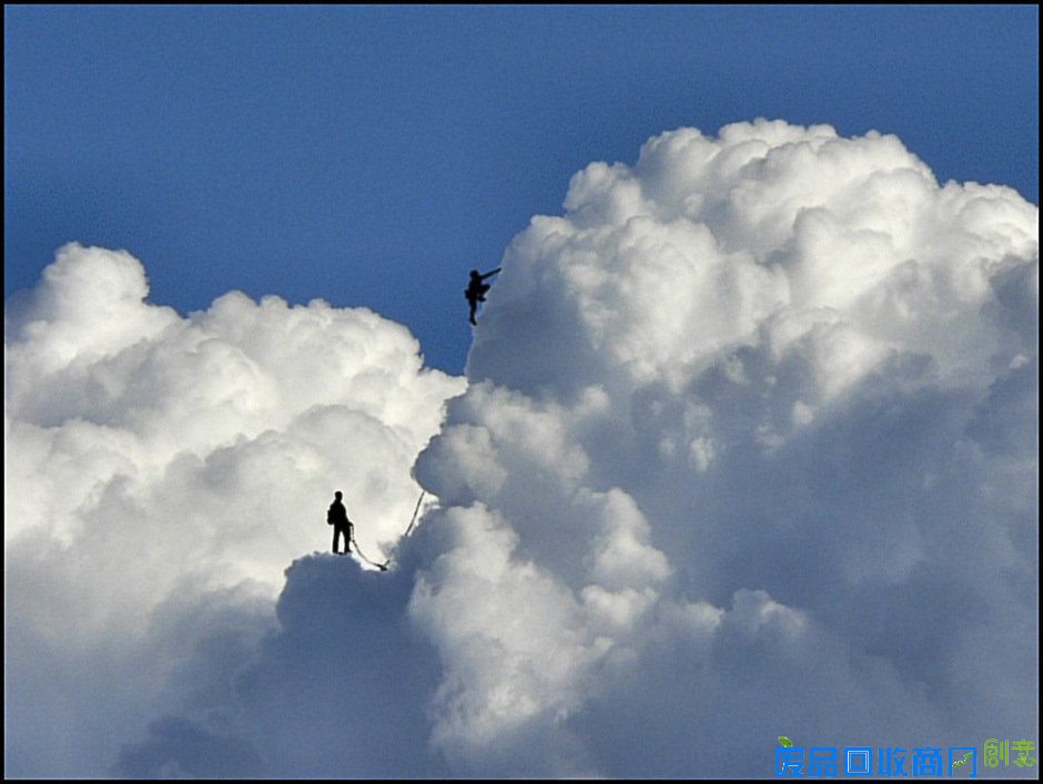 趣味创意摄影《在云上》