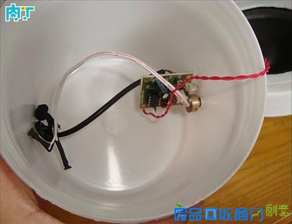 手工DIY电子科技小制作 用塑料桶做个小音箱教程◆肉丁儿童网