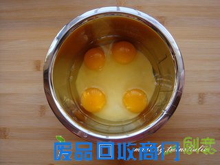 花样鸡蛋饼的做法步骤：2