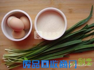 花样鸡蛋饼的做法步骤：1