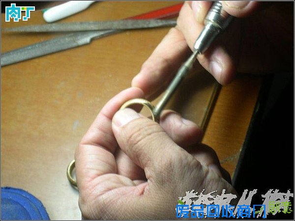 手工制作逼真个性魔戒╭★肉丁网