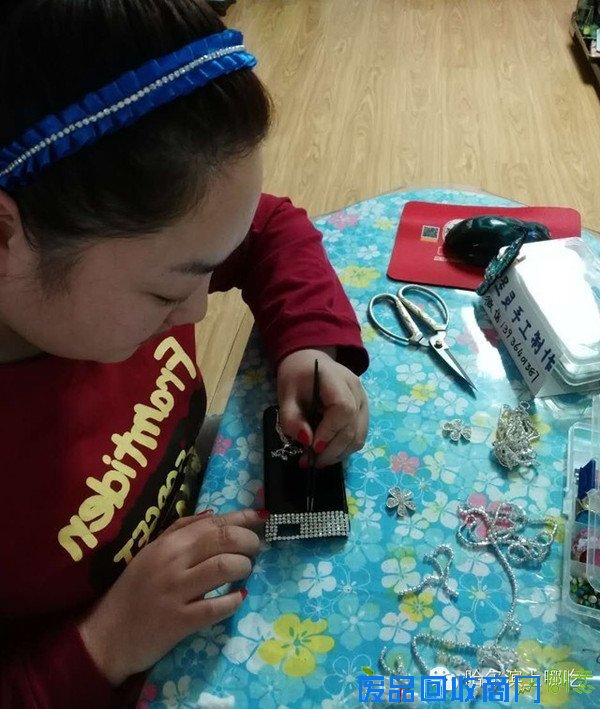 你用一双灵巧的手，勾勒无数小惊喜！