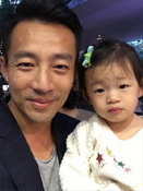 汪小菲晒小玥儿萌照