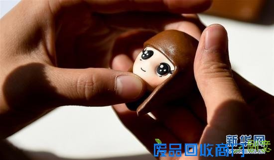 （图片故事）（5）“私人订制”软陶玩偶的创意创业