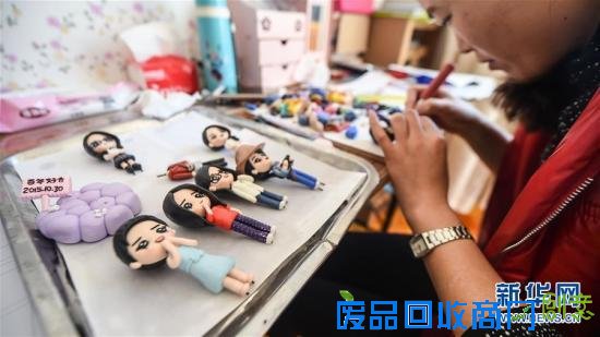 （图片故事）（2）“私人订制”软陶玩偶的创意创业