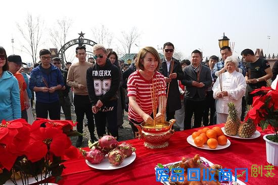 《东北往事》开机 贾乃亮马丽演绎走心囧事喜剧