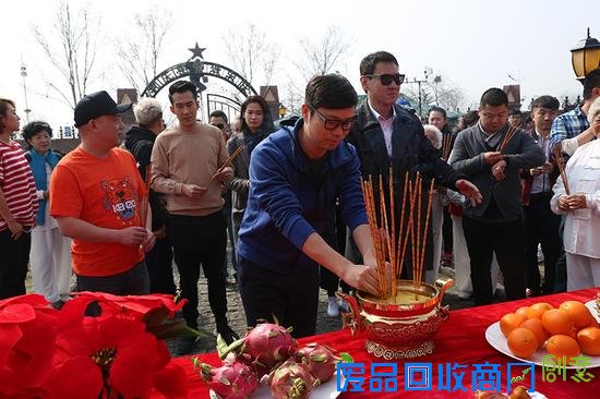 《东北往事》开机 贾乃亮马丽演绎走心囧事喜剧