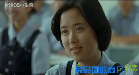 她是班花，比赵薇成名早，不炒作零绯闻一直难红