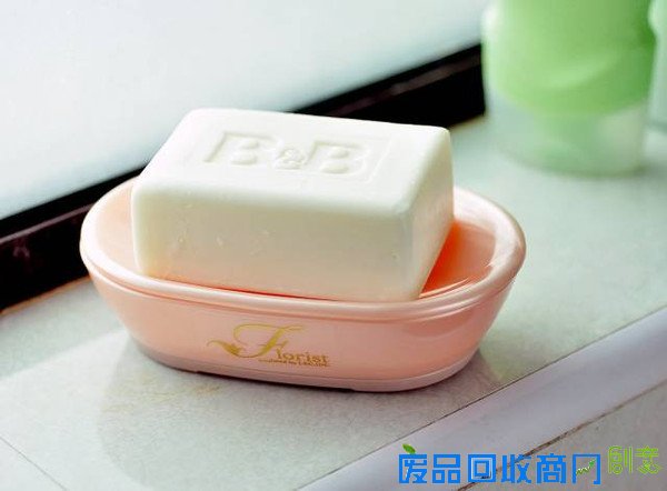 【创意手工】瓶盖这么用，孩子都笑开花了