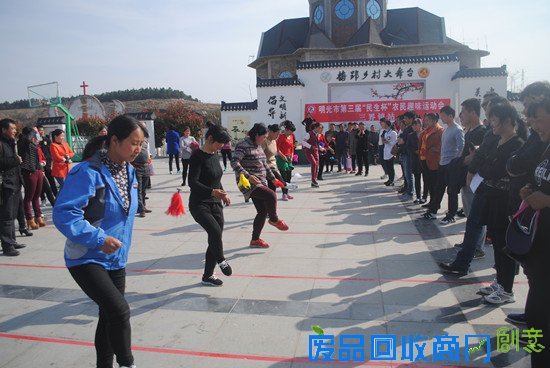 我市第三届民生杯趣味农民运动会三界镇分站赛在梅郢村成功举办