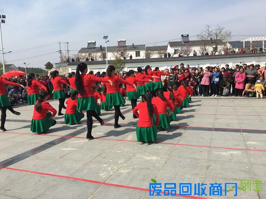 我市第三届民生杯趣味农民运动会三界镇分站赛在梅郢村成功举办