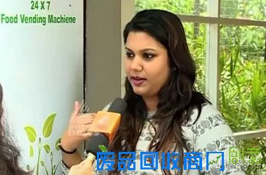 这个印度姑娘用一台冰箱 温暖了一群人