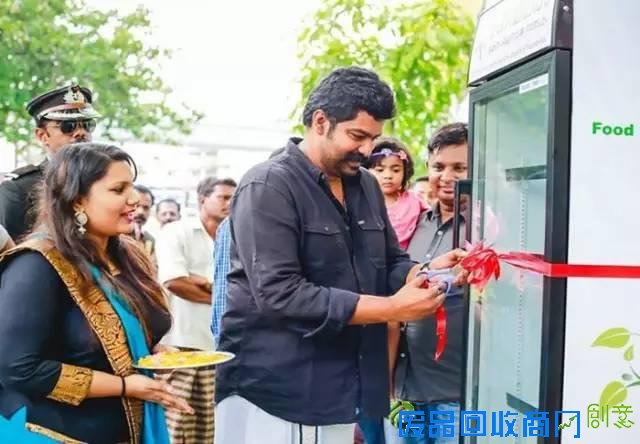 这个印度姑娘用一台冰箱 温暖了一群人