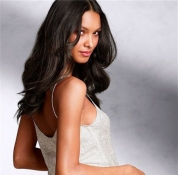 瘦手臂的简单方法图解 想瘦手臂不可不试这些瘦手臂办法