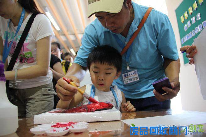 親子同樂魚拓製