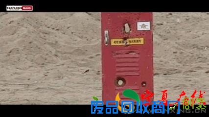 趣味弹药：玻璃做大威力霰弹弹头，铁门打出碗口大洞，锁直接打飞