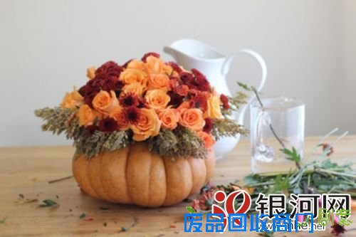 万圣节节日家居装饰——DIY南瓜花瓶插花