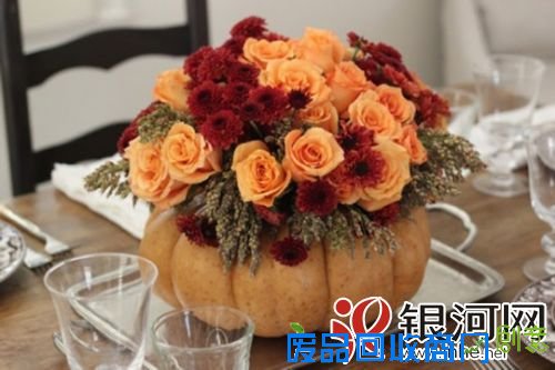 万圣节节日家居装饰——DIY南瓜花瓶插花