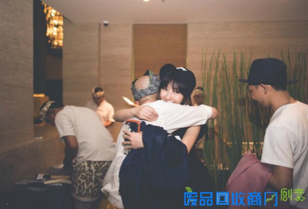 包贝尔今日巴厘岛大婚 徐铮柳岩等好友到场助阵