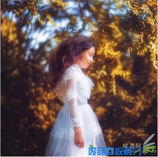 熊孩子扮名人 摄影师妈妈抓真挚瞬间