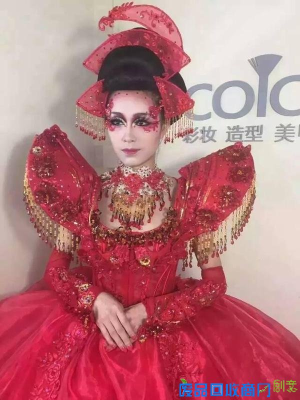 南宁色妆化妆学校——T台创意妆