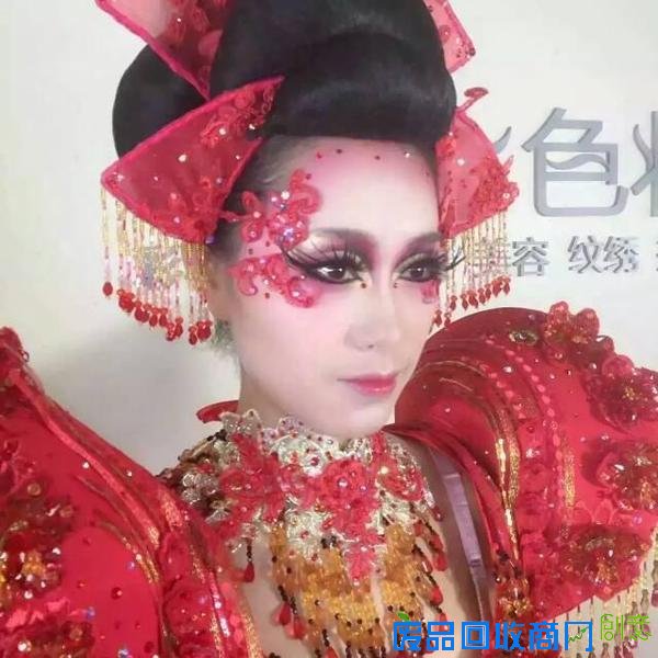 南宁色妆化妆学校——T台创意妆
