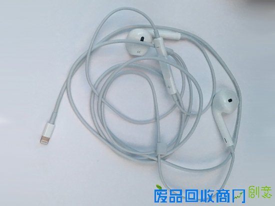 只为轻薄 iPhone 7或用新天线封装技术 